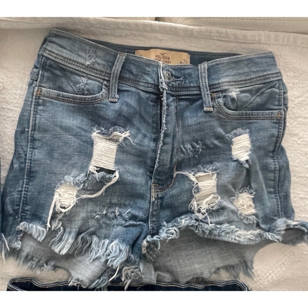 Four Pairs of Denim Shorts, Sizes 2, 24 ,25, S - Picture 12 of 15